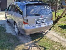 Mitsubishi Grandis
