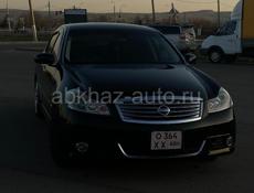 Nissan fuga
