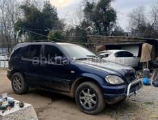 Mercedes-Benz ML
