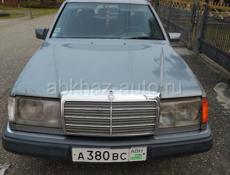 Mercedes-Benz 124