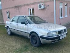 Audi 80