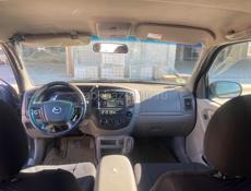 Mazda Tribute