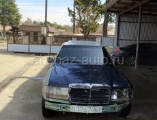 Mercedes-Benz 124