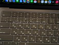 Macbook air 13 m2 память -  512гб, оперативная память -8гб