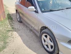 Mitsubishi Galant
