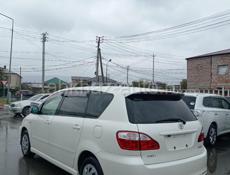 Toyota Ipsum