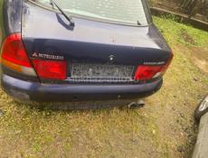 Mitsubishi Carisma