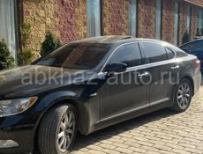 Lexus LS