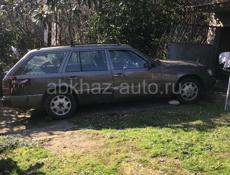 Mercedes-Benz 124