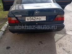 Mercedes-Benz 124
