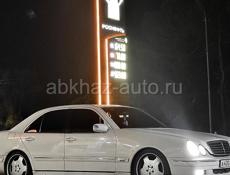 Mercedes-Benz E-Класс