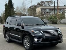 Lexus LX