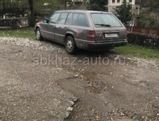 Mercedes-Benz 124