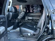 Toyota Sequoia