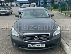 Nissan fuga