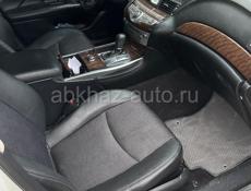 Nissan fuga
