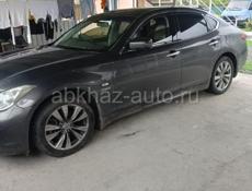 Nissan fuga