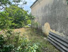 продаю участок с ветхим строением 