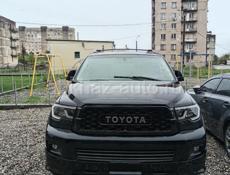 Toyota Sequoia