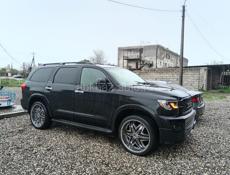 Toyota Sequoia