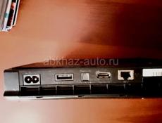 Продается PlayStation 3 с 4 дисками и проводным джойстиом