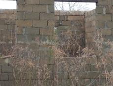 Дранда  дом не дастроиный     с участком  рядом аэропорт 