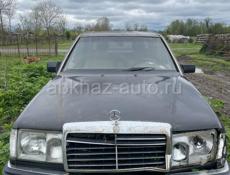 Mercedes-Benz 124