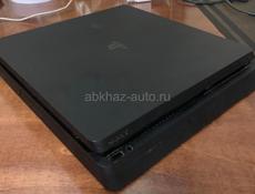 Продаю PS4 