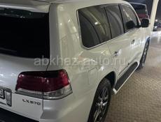Lexus LX