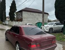 Mercedes-Benz E-Класс