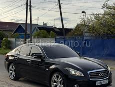 Nissan fuga