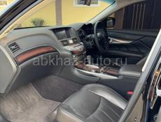 Nissan fuga