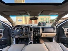 Toyota Sequoia