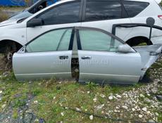 Двери передние Toyota Aristo