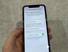 iPhone 11 64gb черный и белый 