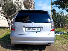 Mitsubishi Grandis