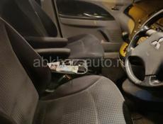 Mitsubishi Grandis