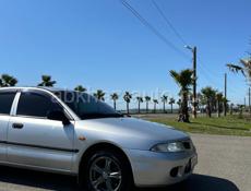 Mitsubishi Carisma