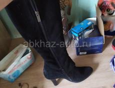 Продам новые сапоги р 38  Отдам за 1000 р 