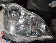 Фара Toyota Crown Athlet