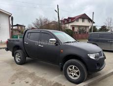 Mitsubishi L 200