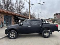 Mitsubishi L 200