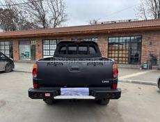 Mitsubishi L 200