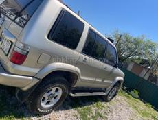Isuzu Trooper