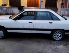 Audi 100