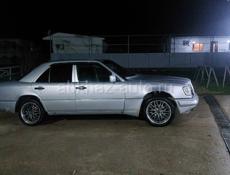 Mercedes-Benz 124