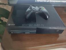 Продам Xbox one все работает прекрасно, термопаста новая, джостик имеют новые стики работает 5+, писать в Ватсап +79409514456