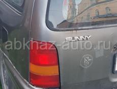 Nissan Sunny