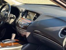 Infiniti