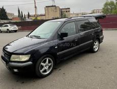 Mitsubishi Space Wagon